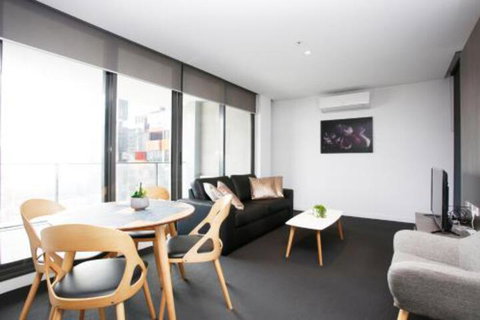 Immaculate 2BR With 2 Bathroom Private Unit In CBD - Hervey Bay Accommodation 0