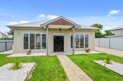 Zaahira House - Hervey Bay Accommodation 1