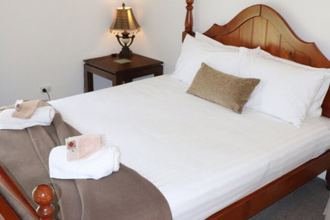 Mapleton Falls Farm House - Hervey Bay Accommodation 4
