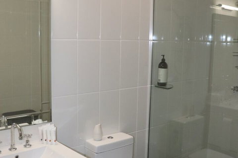 Mapleton Falls Farm House - Hervey Bay Accommodation 6