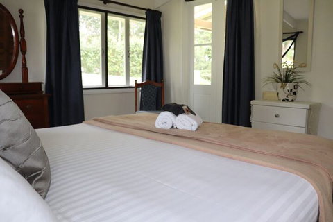 Mapleton Falls Farm House - Hervey Bay Accommodation 5