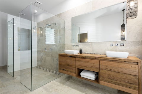 Novo Luxury Apartment - Hervey Bay Accommodation 2