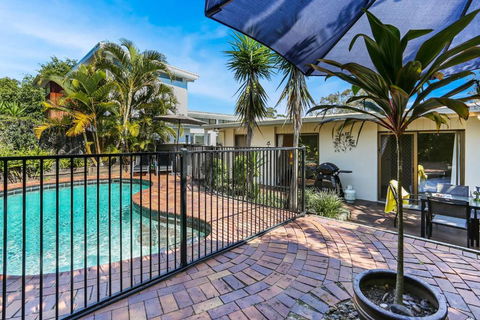 Noosa Rest - Tourism Hervey Bay 2