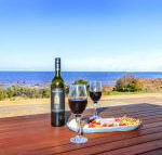 High Tide Wallaroo Beachfront Property Pet Friendly - Hervey Bay Accommodation