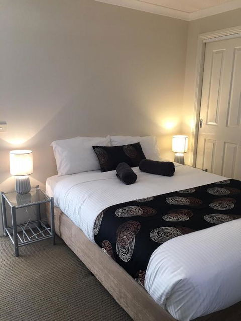 Melton Apartments - Hervey Bay Accommodation 2