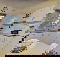 Getaway Villas Unit 3 - Tourism Hervey Bay