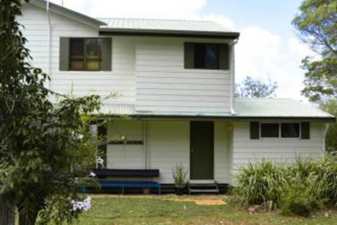 Hillhouse - Hervey Bay Accommodation 2