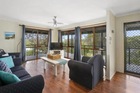 Eyrie - Hervey Bay Accommodation 0