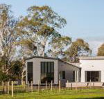 Pomonal Estate Mt. Cassell Villa - Tourism Hervey Bay