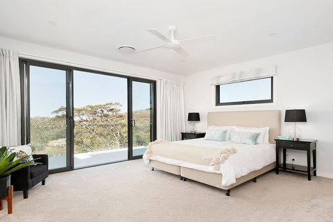 Hilltop Hideaway Breathtaking Views Moments To Beach! - Hervey Bay Accommodation 7
