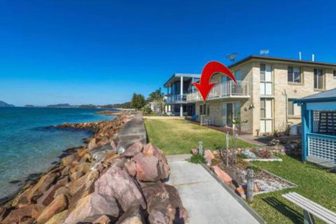 Alcheringa Unit 1 / 32 Sandy Point Road - Hervey Bay Accommodation 2