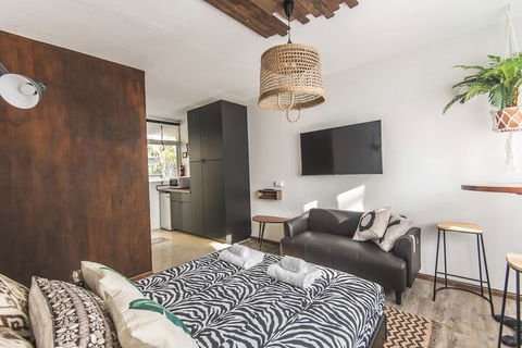 Manly Designer Studios - Hervey Bay Accommodation 7