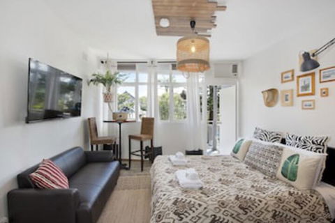 Manly Designer Studios - Hervey Bay Accommodation 0