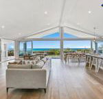 Dayz Dreamin pool gas fireplace  beachfront - Tourism Hervey Bay