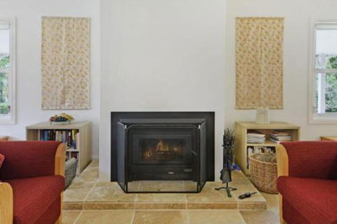 Redhaven House Spacious Quiet & Private - Tourism Hervey Bay 3