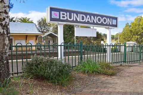 Redhaven House Spacious Quiet & Private - Tourism Hervey Bay 2