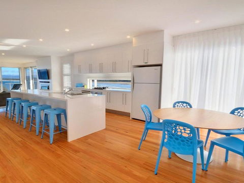 Seven Mile Heaven Your Coastal Kingdom - Hervey Bay Accommodation 6