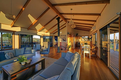 Zenith - Hervey Bay Accommodation 3