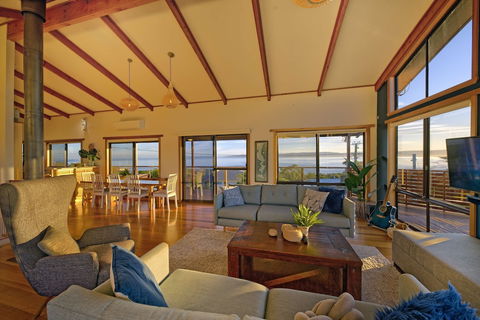Zenith - Hervey Bay Accommodation 5