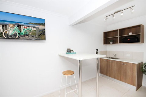 STUNNING HOME WITH SPECTACULAR VIEWS & CLOSE TO THE BEACH - Hervey Bay Accommodation 5