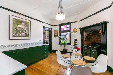 Insomnia On Elizabeth - Hervey Bay Accommodation 2