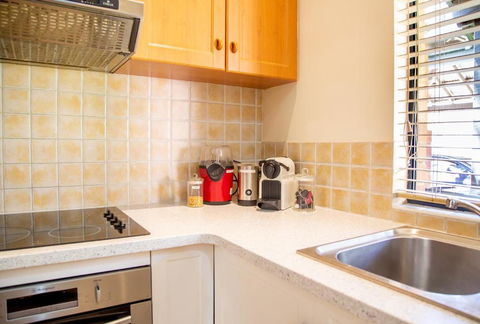 Presidential Bungalow - Hervey Bay Accommodation 1