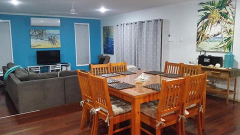 1 Naiad Court Lowset Family Home With Swimming Pool & Covered Deck. Pet Friendly - Hervey Bay Accommodation 1