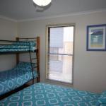 1 Naiad Court Lowset Family Home With Swimming Pool & Covered Deck. Pet Friendly - Hervey Bay Accommodation 0