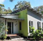 24 Esprit Drive Beach home with open plan living  walking distance to beach - Hervey Bay Accommodation
