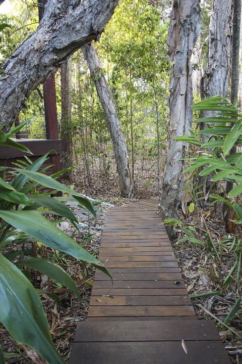 17 Naiad Court Modern Open Plan Family Home With Covered Outdoor Area & Double Lock Up Garage - Hervey Bay Accommodation 1