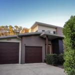 17 Naiad Court Modern Open Plan Family Home With Covered Outdoor Area & Double Lock Up Garage - Hervey Bay Accommodation 0