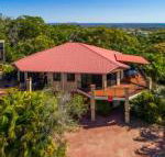2 / 80 Cooloola Drive Comfortable  cosy unit enjoying ocean views  views to Fraser Island - Hervey Bay Accommodation