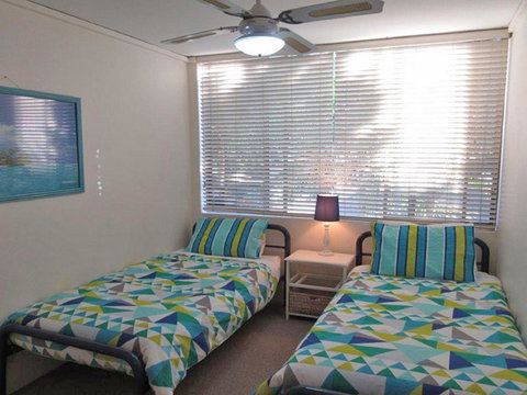 13 Harbourside 3 7 Soldiers Point Road Fantastic Waterfront Unit - Hervey Bay Accommodation 1