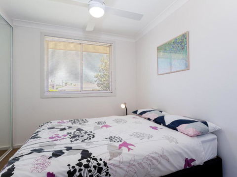 Argyle Cottage 41 Argyle Avenue Great Family Home For Holidays - Tourism Hervey Bay 1
