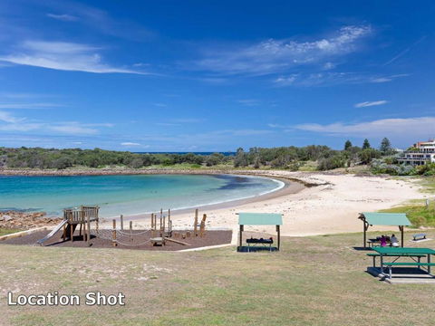 Ultimate Beach House 19a Graham Street Views Peace & Quiet - Hervey Bay Accommodation 1