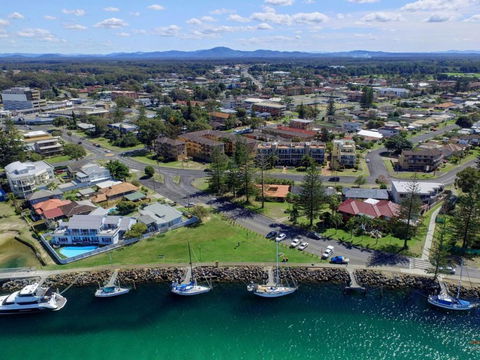 Anchorage 7 Beautifully Renovated Close To Rockpool - Hervey Bay Accommodation 2