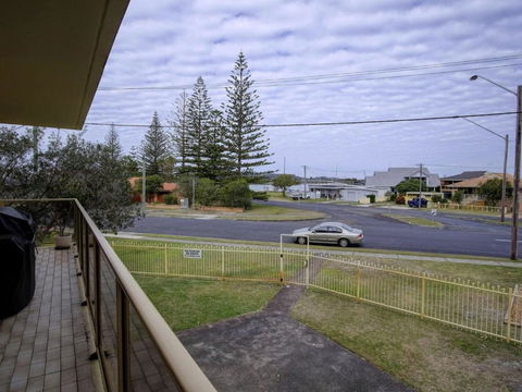 Anchorage 7 Beautifully Renovated Close To Rockpool - Hervey Bay Accommodation 1