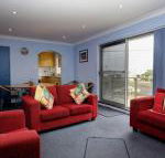 Anchorage 7 Beautifully Renovated Close to Rockpool - Hervey Bay Accommodation