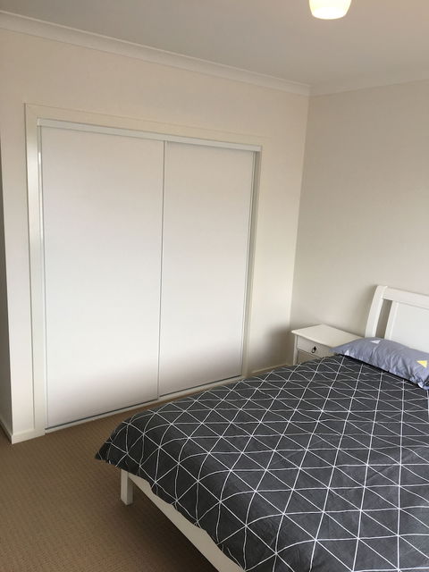 Apple House Point Cook - Hervey Bay Accommodation 3