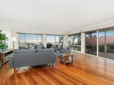 Bellevue - Hervey Bay Accommodation 5