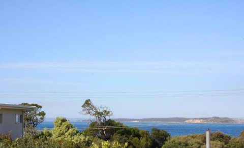 Lonsdale Shores - Hervey Bay Accommodation 4