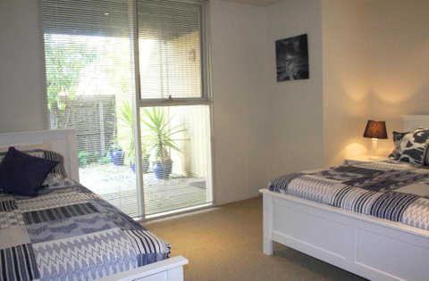 Lonsdale Shores - Hervey Bay Accommodation 1