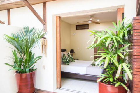 Bali Beach Villa Port Douglas - Tourism Hervey Bay 0