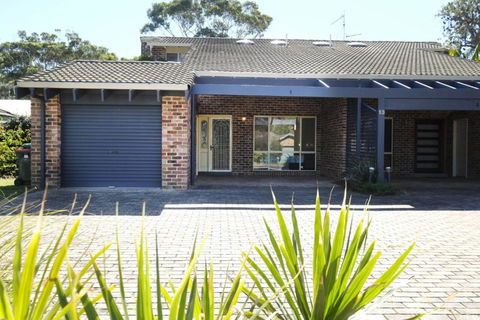 SUNDOWNER - Hervey Bay Accommodation 5