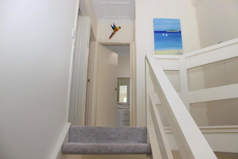 SUNDOWNER - Hervey Bay Accommodation 4