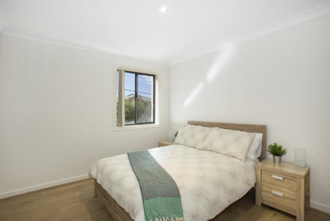 Dolphin Views Unit 5 Of 14 Dolphin St - Hervey Bay Accommodation 1