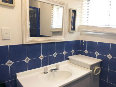 10 Cypress Avenue Rainbow Beach Fantastic Beach Location - Hervey Bay Accommodation 2