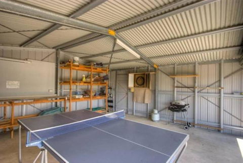 4 Boronia Place Rainbow Beach Perfect Convenient Location Fenced Yard - Hervey Bay Accommodation 3