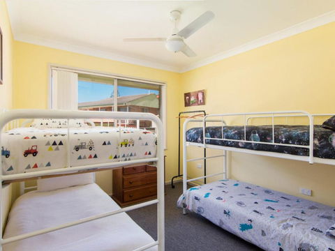 Bubsys Beach House At Pebbly - Hervey Bay Accommodation 3