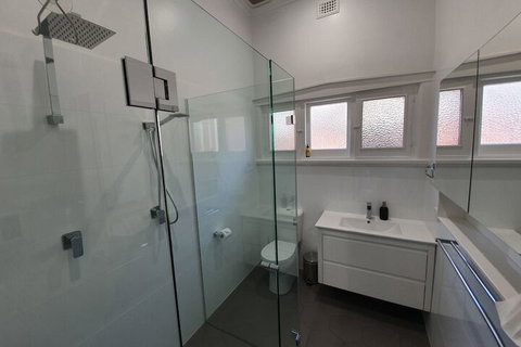White Rocks - Hervey Bay Accommodation 2